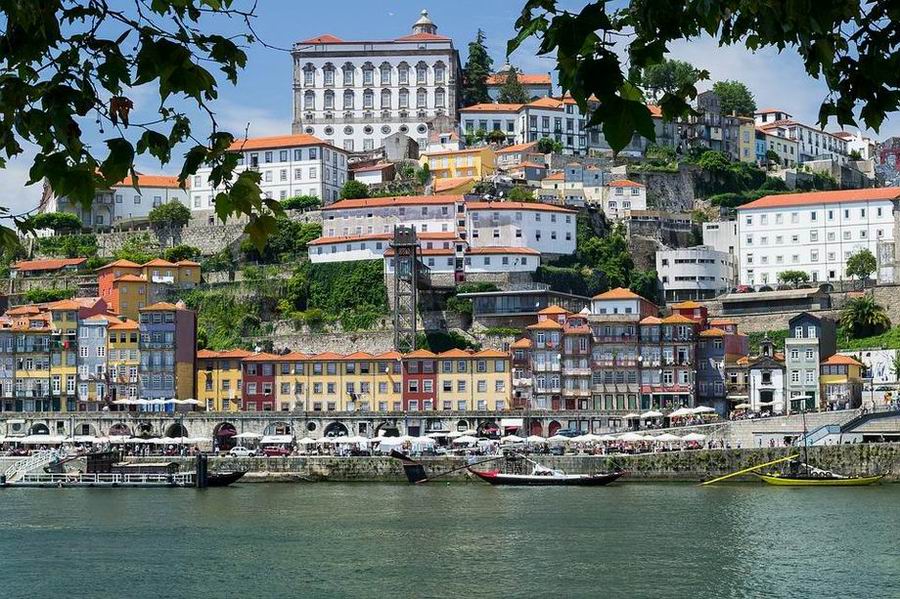 Porto látnivalók: Porto a hidak városa